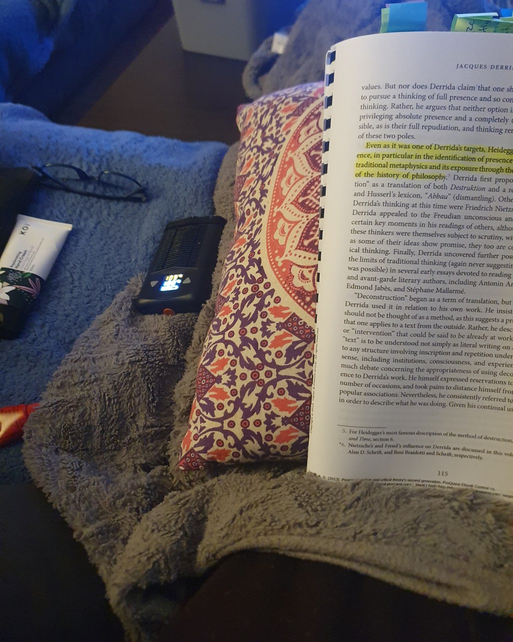 Thank goodness for my weed and vape.. definitely helps relieve pain better than anything else&nbsp;💜