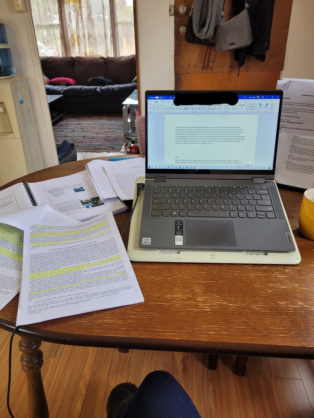 Been at my desk approximately half hour working on essay and it’s not even 9am yet&nbsp;🥳🥳