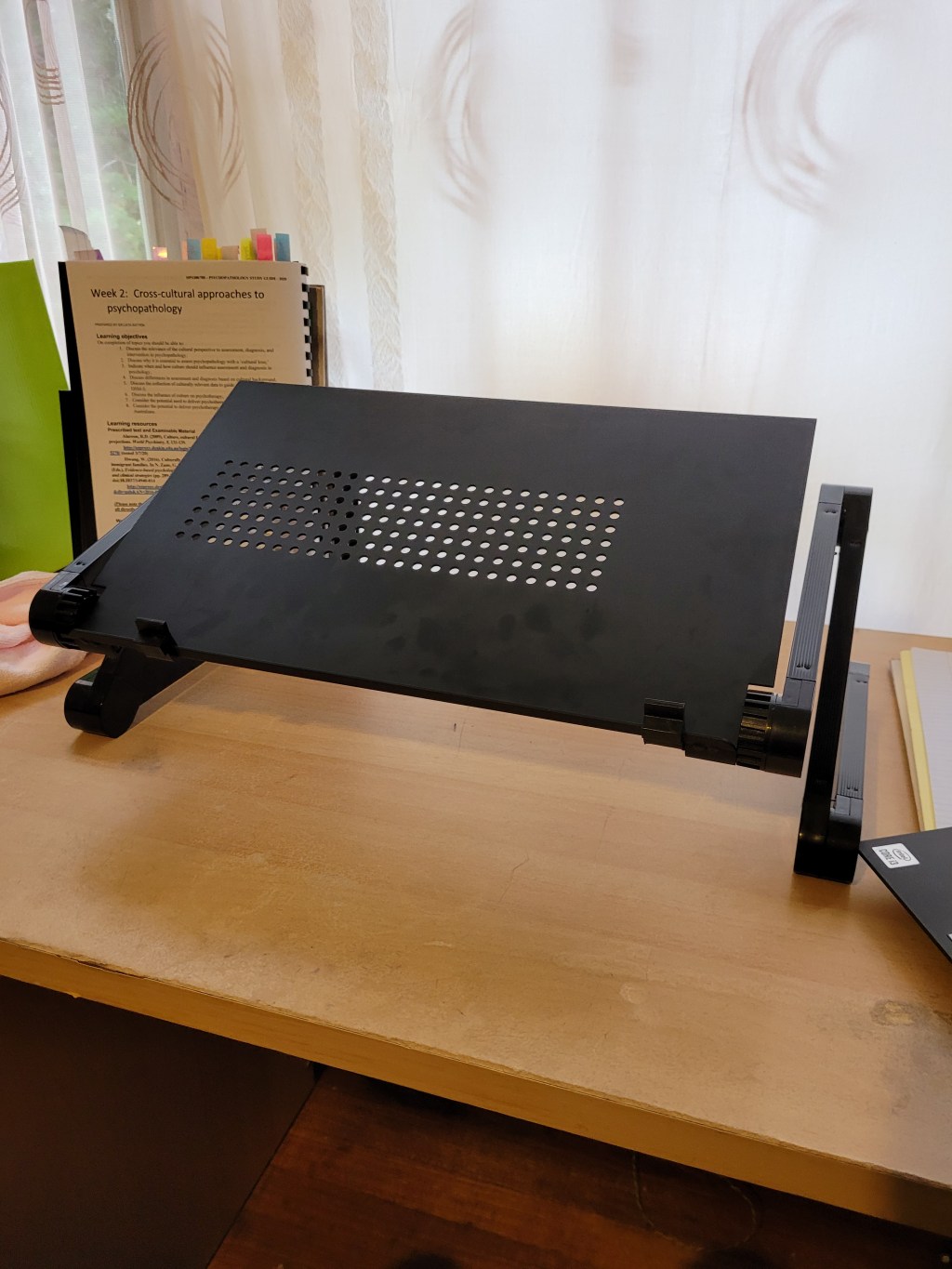 Dammit! This stand is too high so I definitely need to figure out how to easily adjust it&nbsp;😅