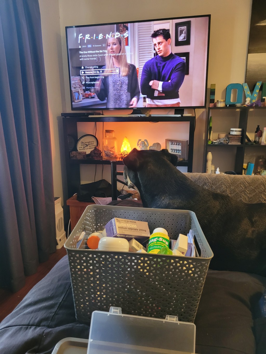 Finally up my pillbox means Friends, instead of Killing Eve on Tv until done&nbsp;✔️