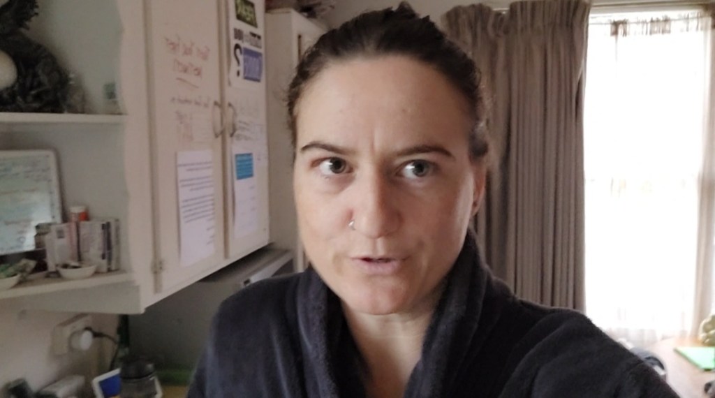 Day 98: 6th April 2022 | I’m up before my alarm!!&nbsp;🥳🥳