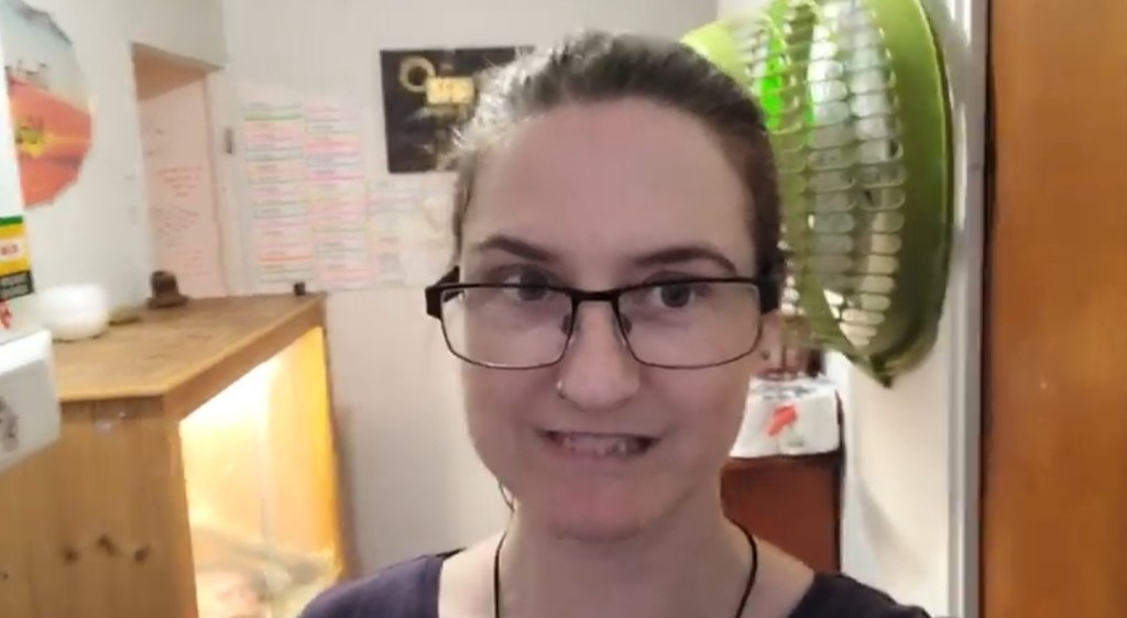 Before, During and After pictures from my silly decision to push myself way too hard gardening today&nbsp;🤦‍♀️😅