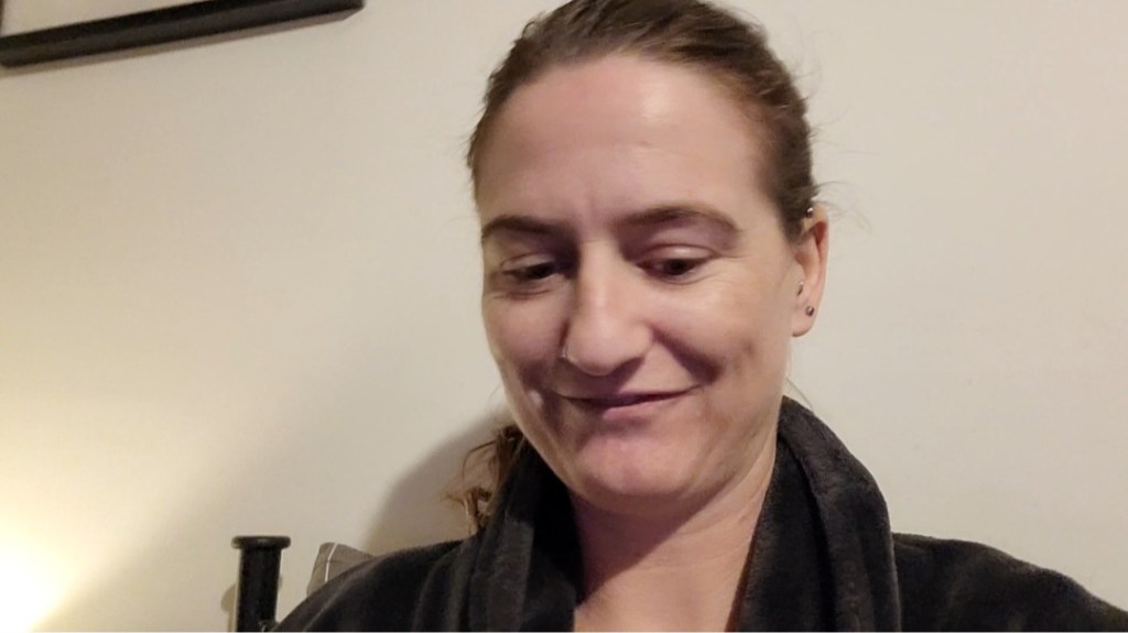 Day 141: 19th May 2022 | Part 2 | Boss wants cuddles under the blanket! So&nbsp;cute!!😍🥰