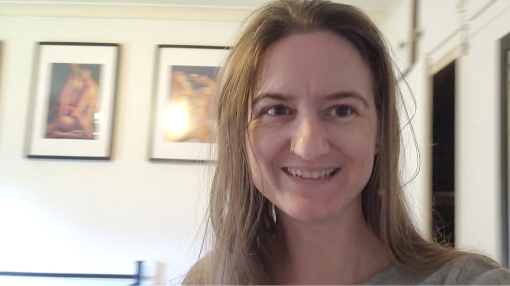 Day 162: 9th June 2022 | Trying to make my bed but Boss won’t move&nbsp;😆