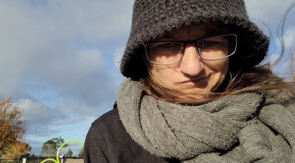 Day 162: 9th June 2022 | Part 2 | I managed to stop crying long enough to get Boss to the park&nbsp;😢🙄