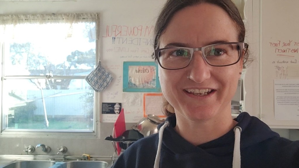 Day 187: 4th July 2022 | Sebastian’s jaw is swollen!&nbsp;🤨