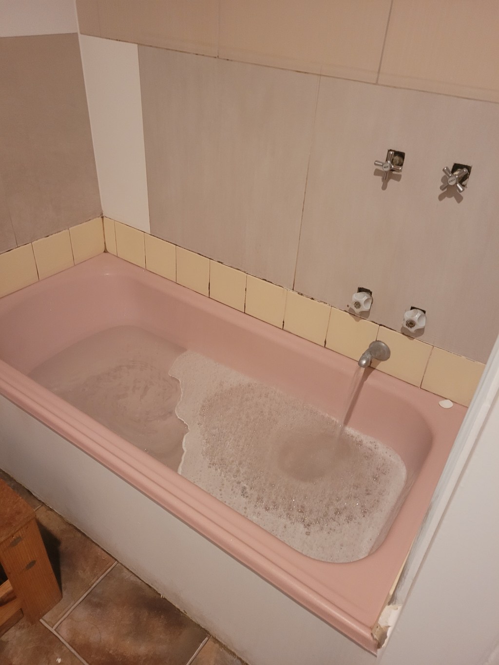 Pacing / Dancing in my kitchen 😄 stoned 🤪 Waiting for the bath to fill 🛁 Listening to&nbsp;Tool👌