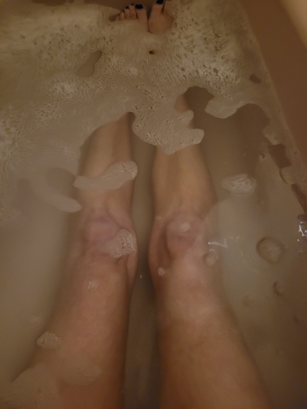 Finally! 🤣 I made it into the bath 🛁 It’s cold&nbsp;🤦‍♀️