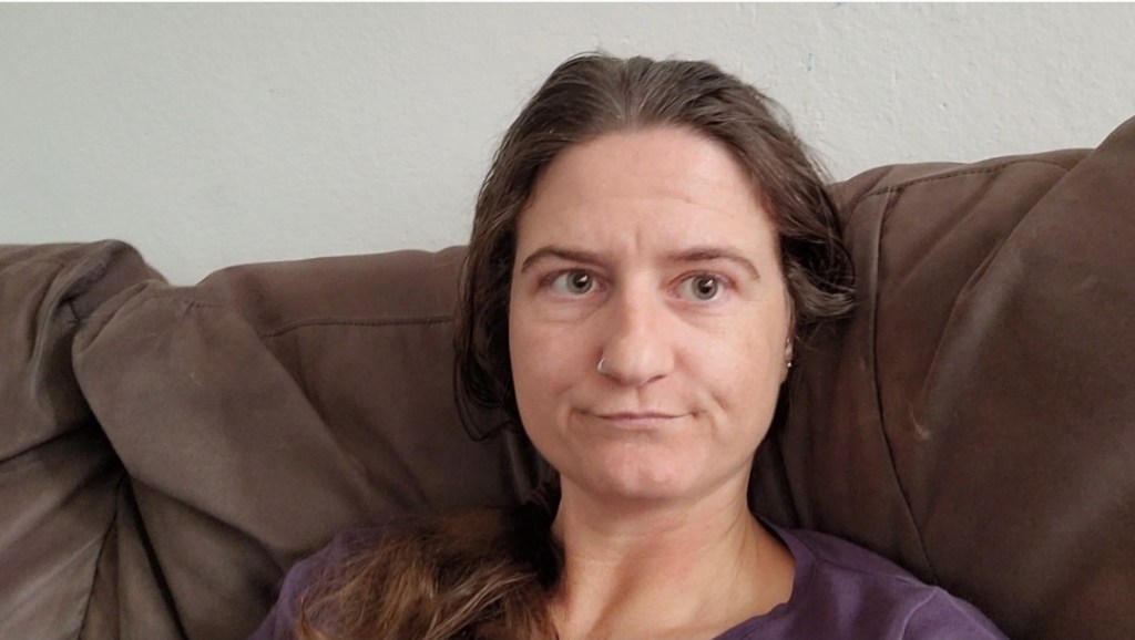 Day 220: 6th August 2022 | Part 2| Need motivation to tan and shower&nbsp;🚿😆