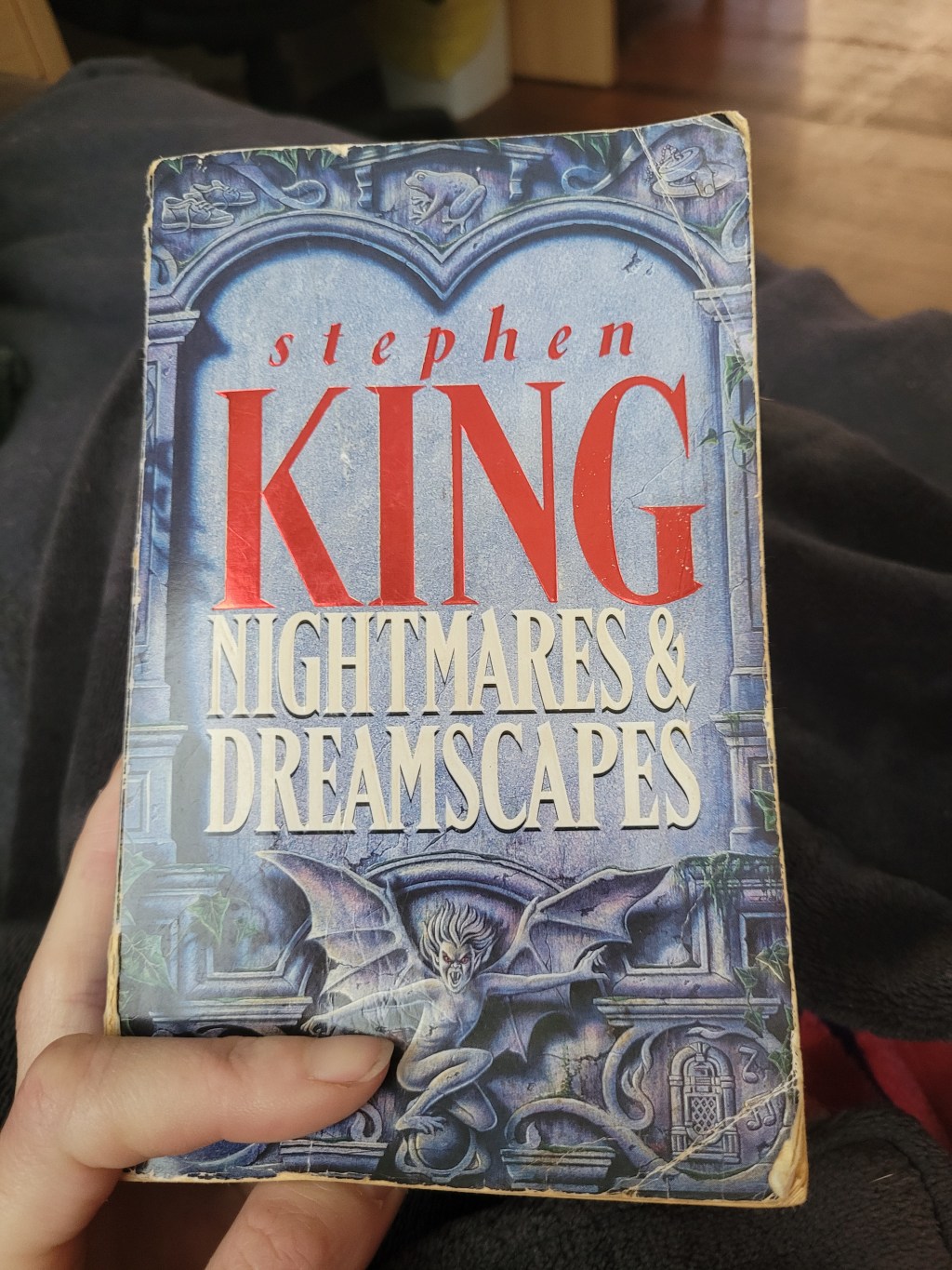 I need to get in the shower but my book is so good I just want to read all day&nbsp;☺️